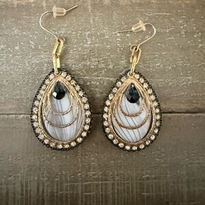 Artisan Black and Gold Dressy earrings